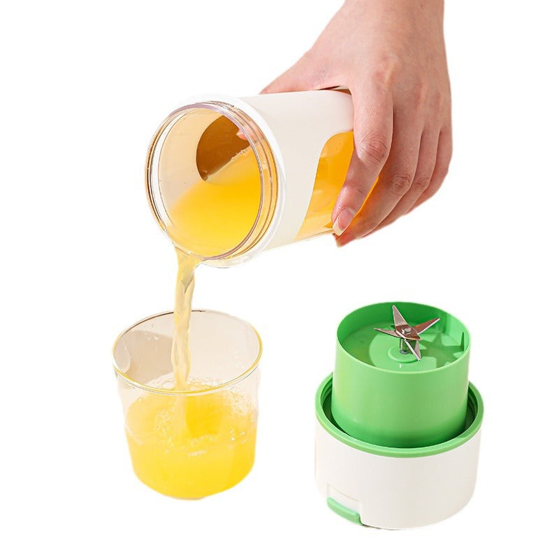 Portable USB Rechargeable Blender – Mini Juice Maker Bottle